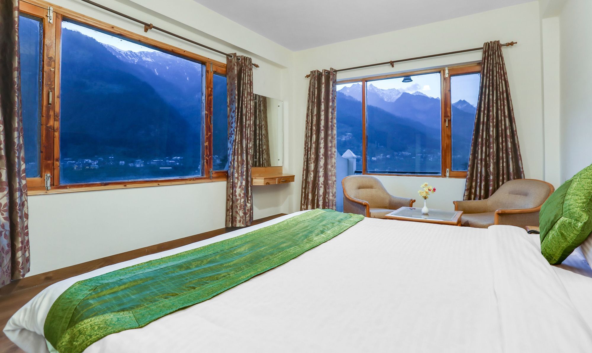 Hotel Treebo Manali Retreat Esterno foto